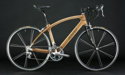 Renovo R4, vélo en bois