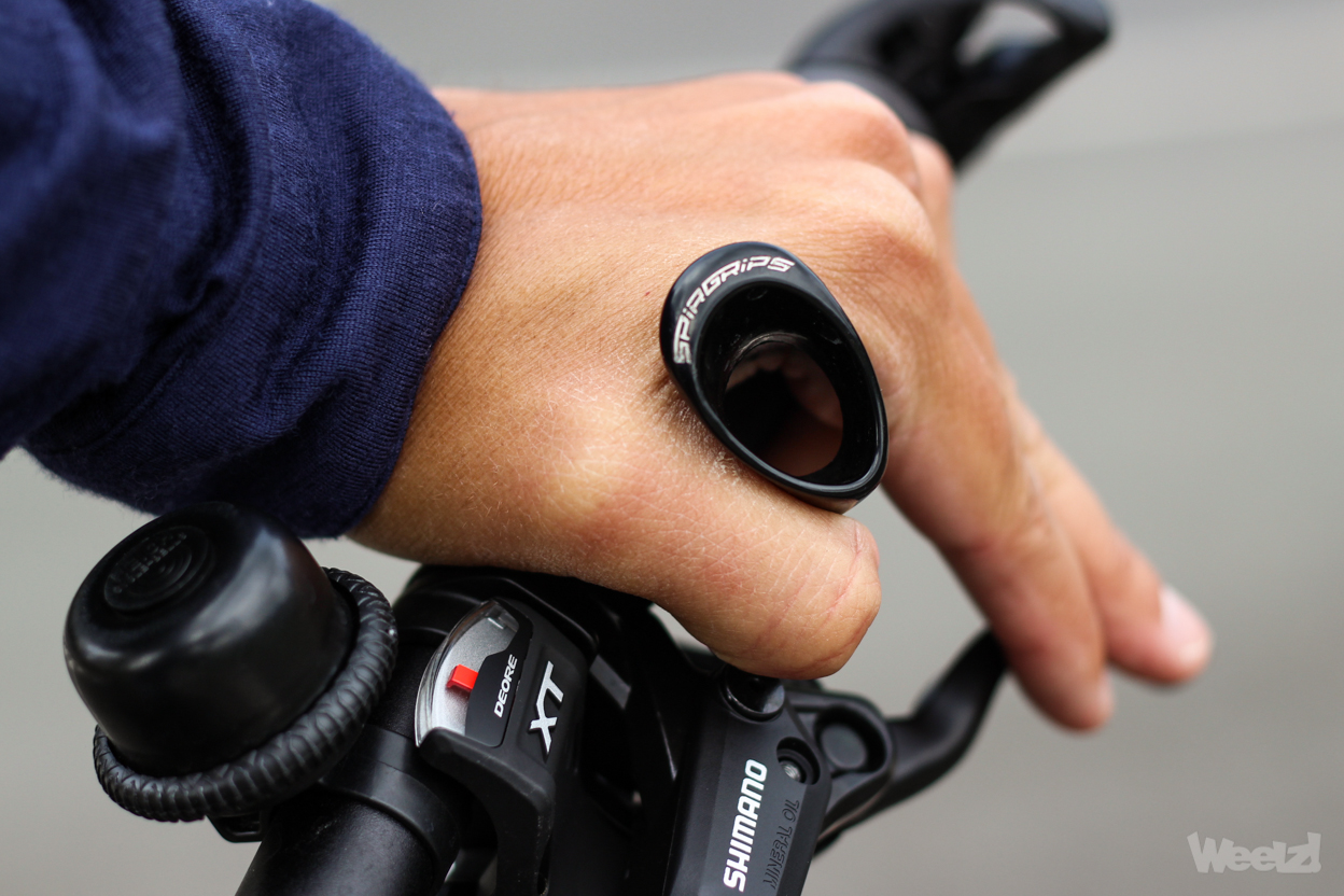 Vhbw 2x Poignées de guidon pour vélo et VTT - Poignee avec cornes bar-ends,  ergonomique, noir / jaune