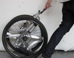 Vélo pliable 26 pouces par Dominic Hargreaves