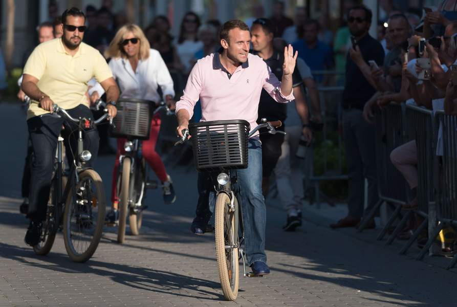 Gouvernement: Les déplacements officiels désormais obligatoires à vélo