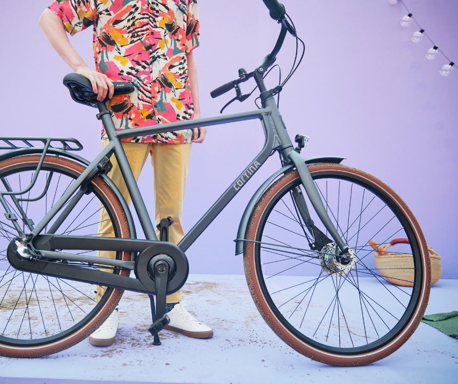 Paris, Holland Bikes lance ses Abonnements Entretien vélo