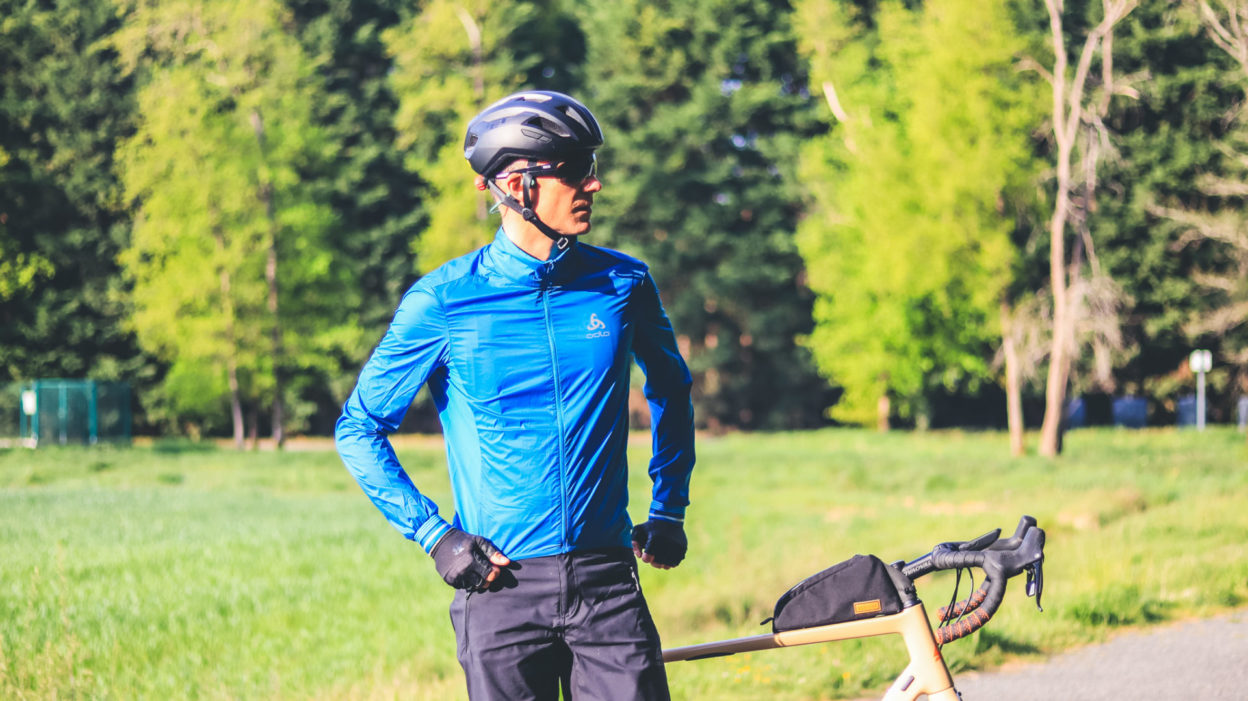 Odlo Zeroweight, une tenue vélo légère qui protège et rafraîchit le cycliste
