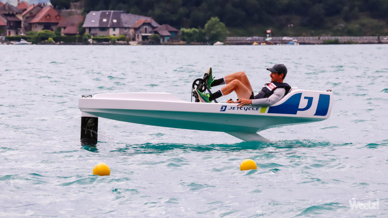 JetCycle, le Foil Cycling pour pédaler (et s'envoler) sur l'eau